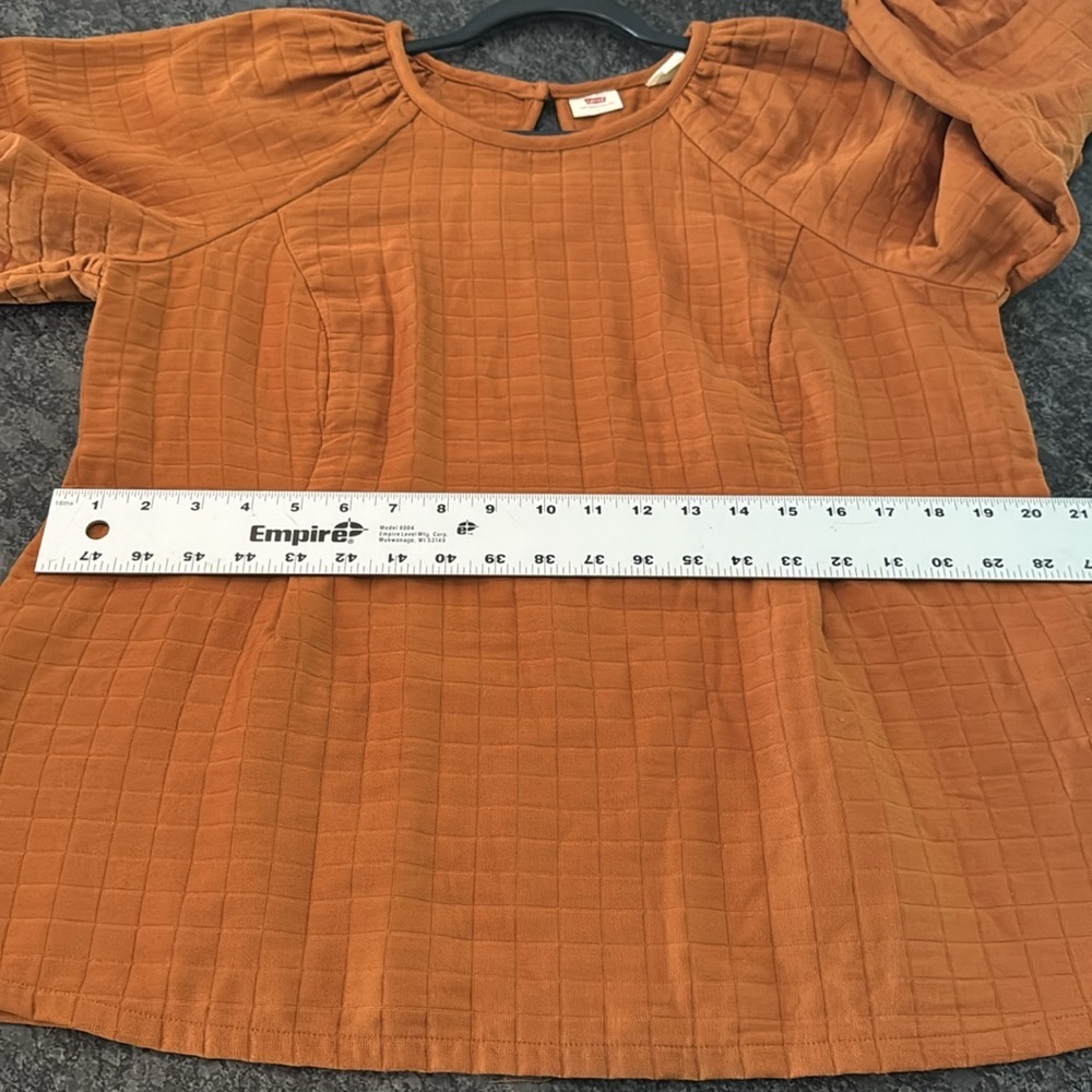 LEVIS Cait Puff-Sleeve Blouse Burnt Orange Size Large - Picture 15 of 16